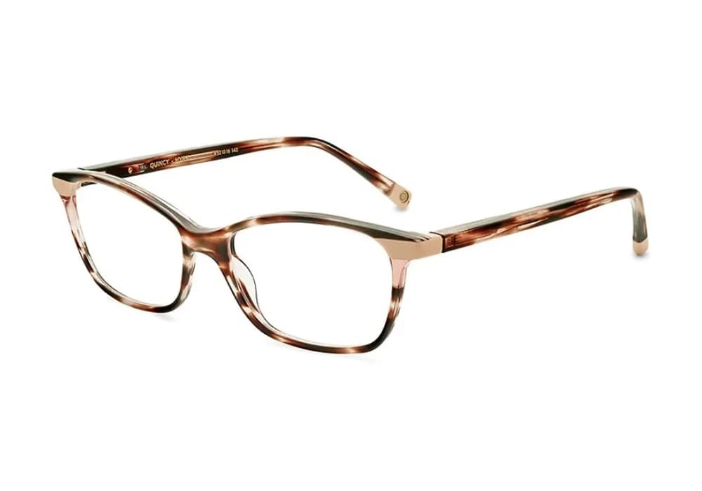Etnia Quincy.